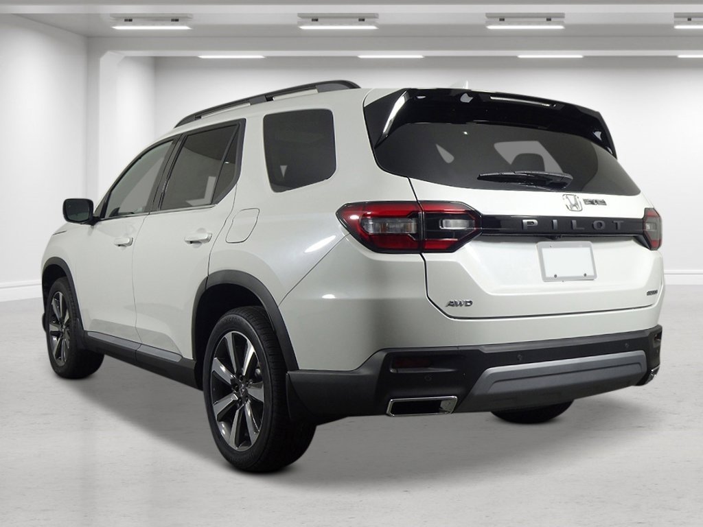 2025 Honda Pilot Touring photo 2