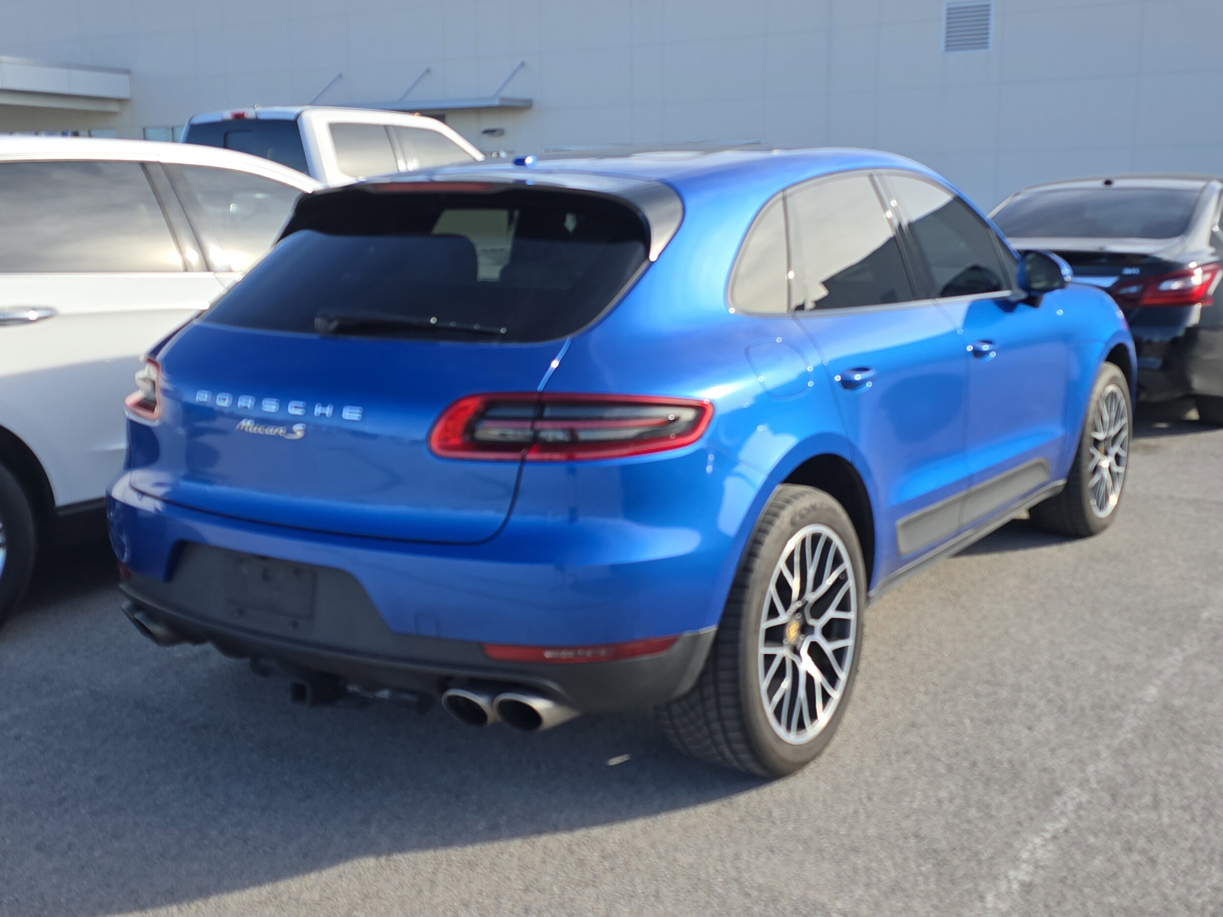 2017 Porsche Macan S photo 3