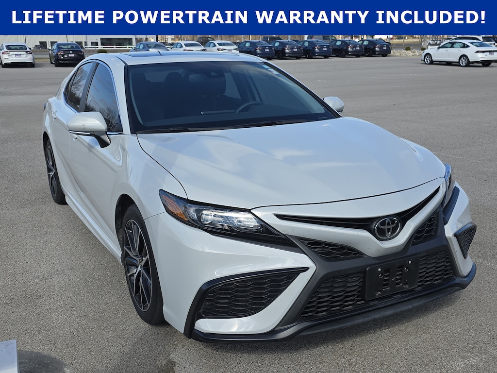 Used 2023 Toyota Camry SE Sedan