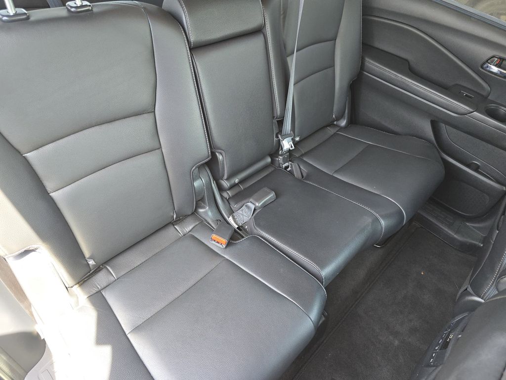 2020 Honda Pilot EX-L - Photo 26