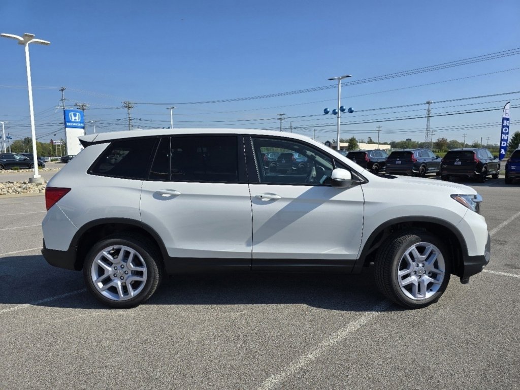2025 Honda Passport EX-L photo 3
