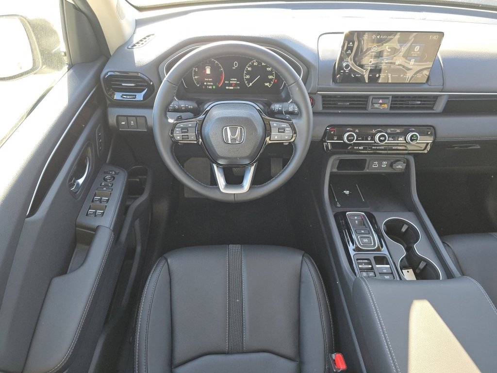 2025 Honda Pilot EX-L - Photo 30