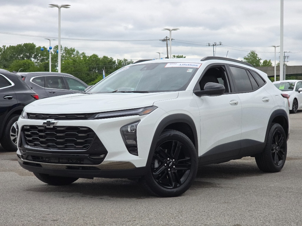 2025 Chevrolet Trax Activ's photo