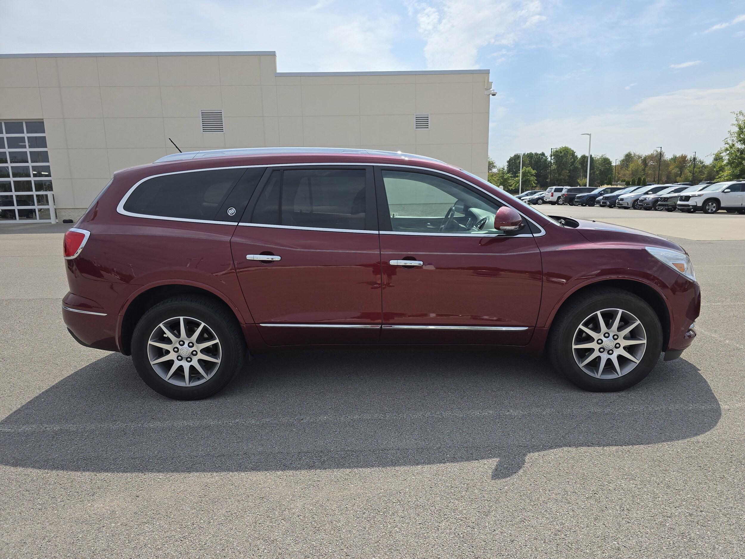 2015 Buick Enclave Leather photo 2