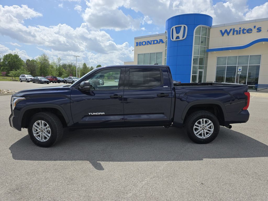 2022 Toyota Tundra SR5 - Photo 18