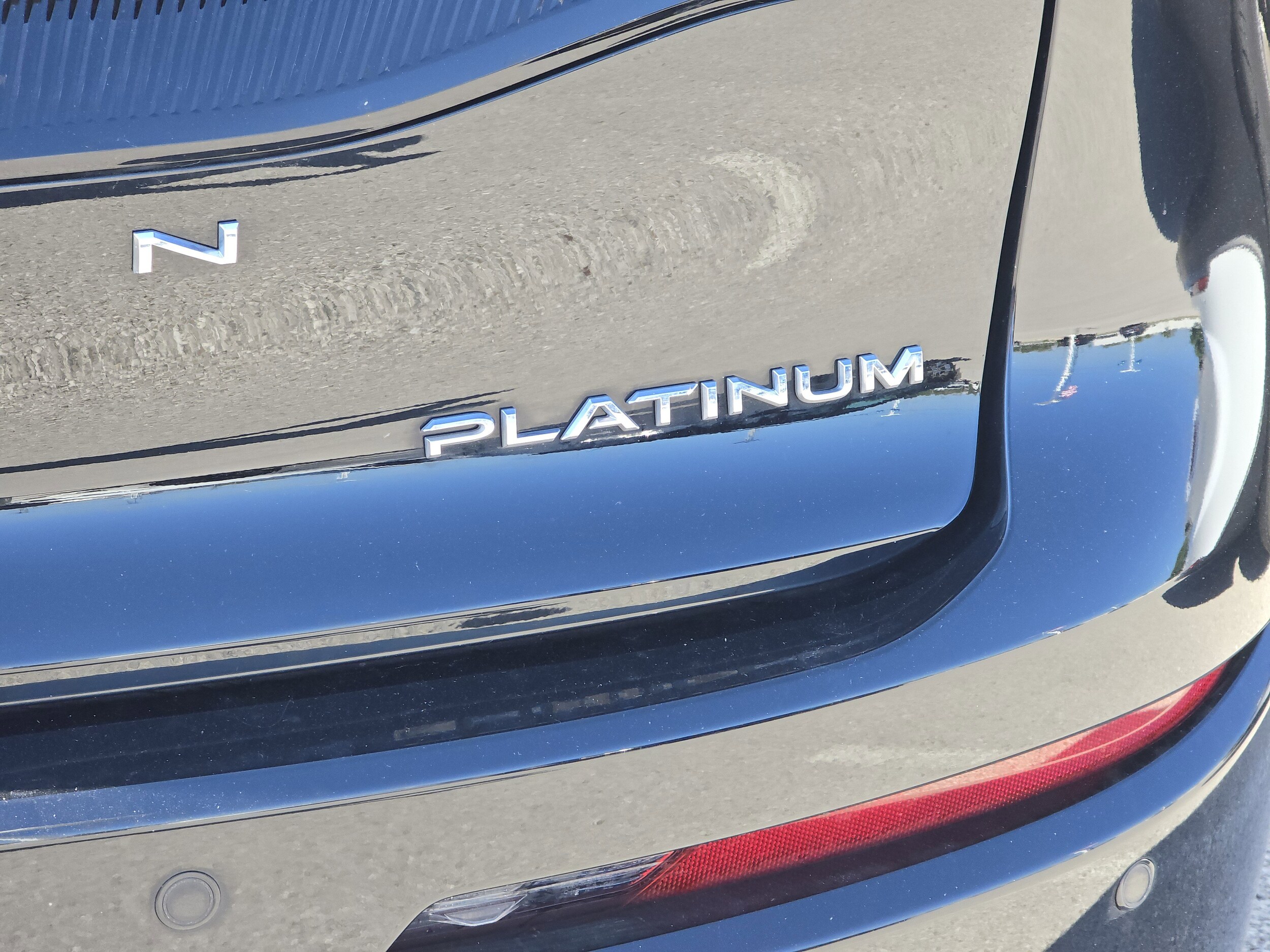 2025 Toyota Crown Platinum photo 4
