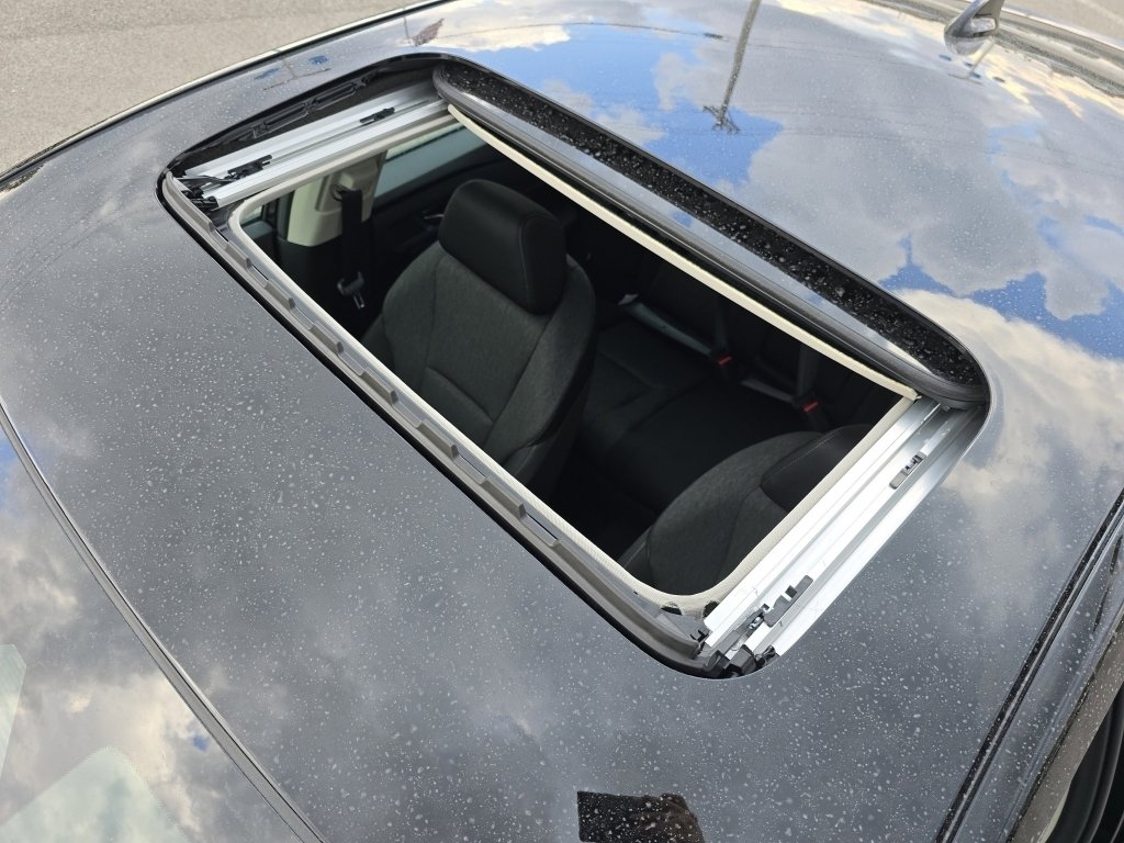 2025 Honda Accord SE photo 2
