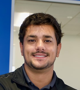 Staff member Manasses Melo from ID_2c72d4