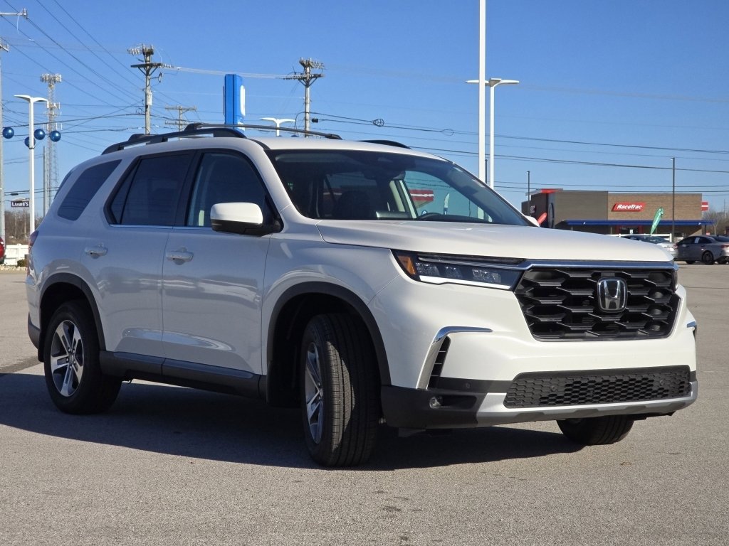 2025 Honda Pilot EX-L - Photo 14
