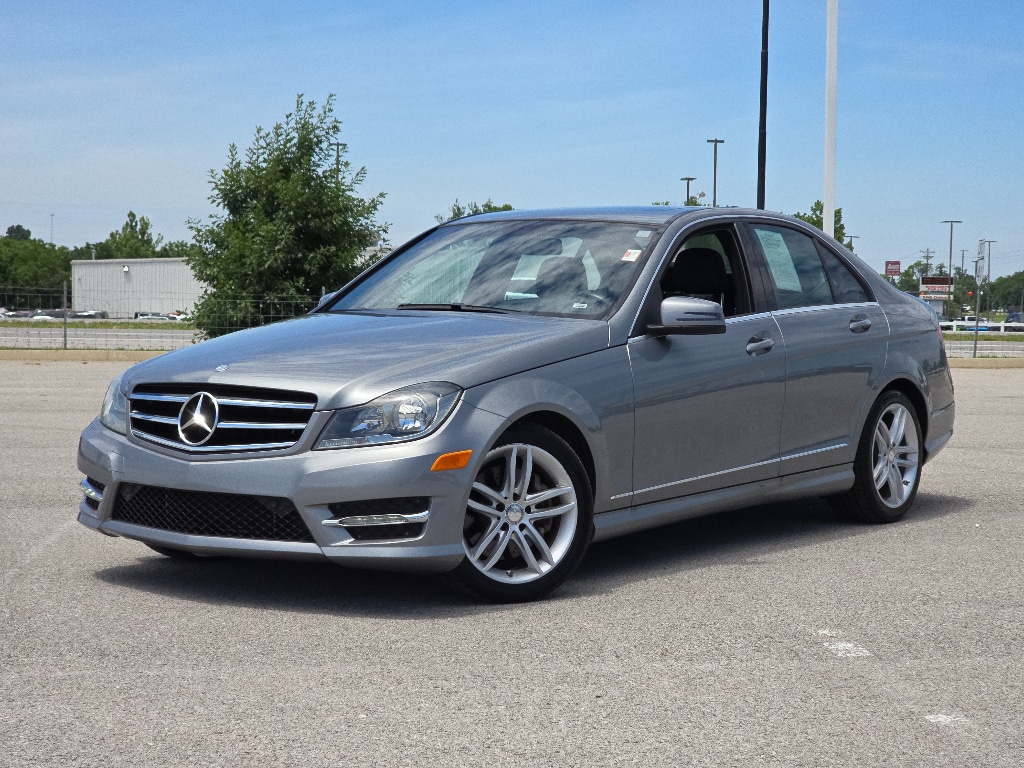 2014 Mercedes-Benz C-Class's photo