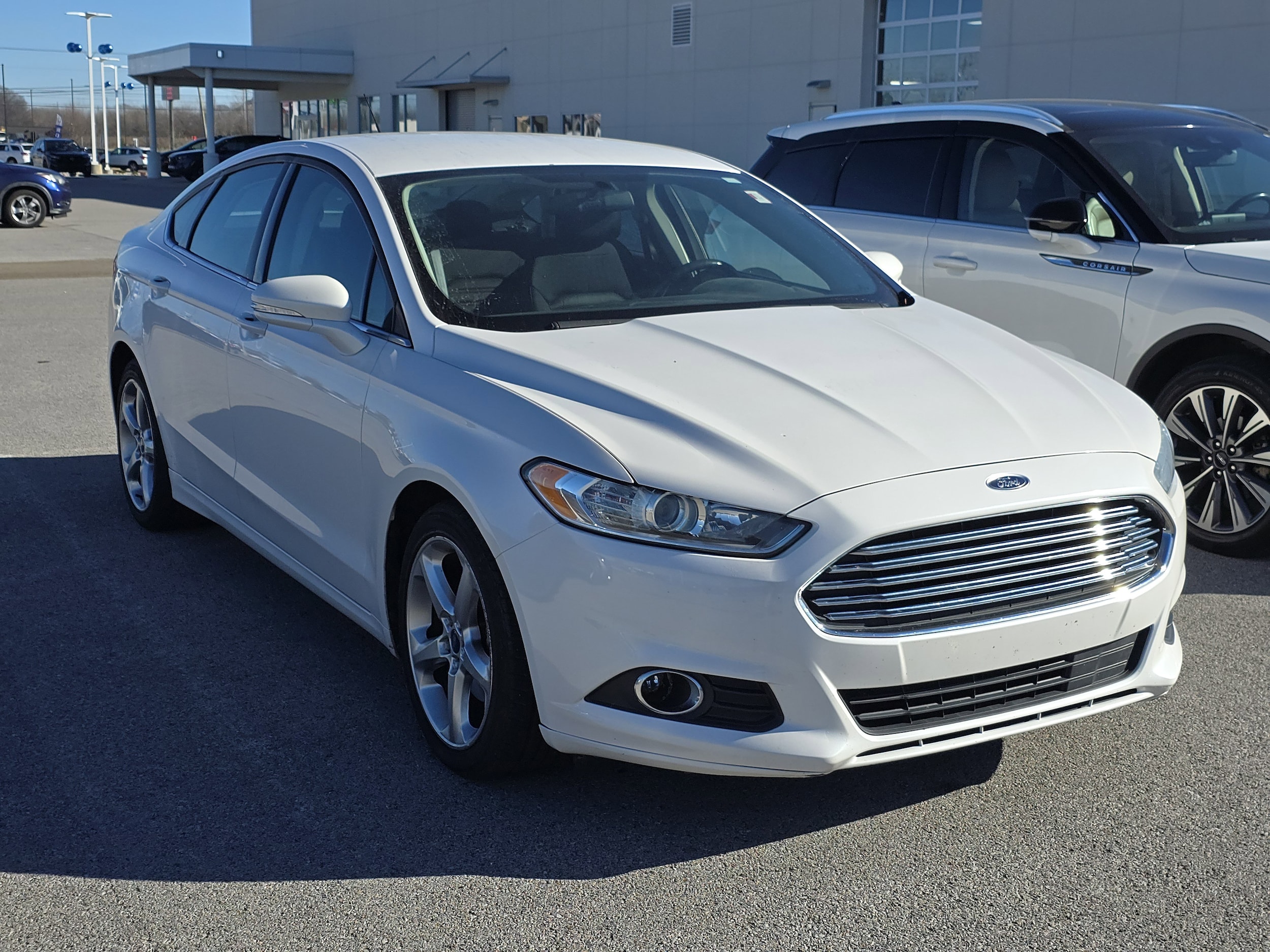 2014 Ford Fusion SE's photo