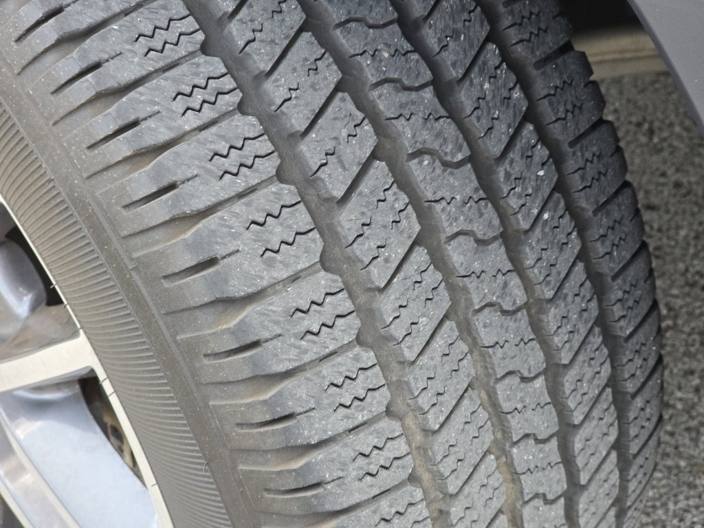 2019 Jeep Grand Cherokee Limited photo 2