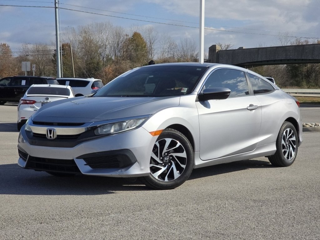 2017 Honda Civic photo 2