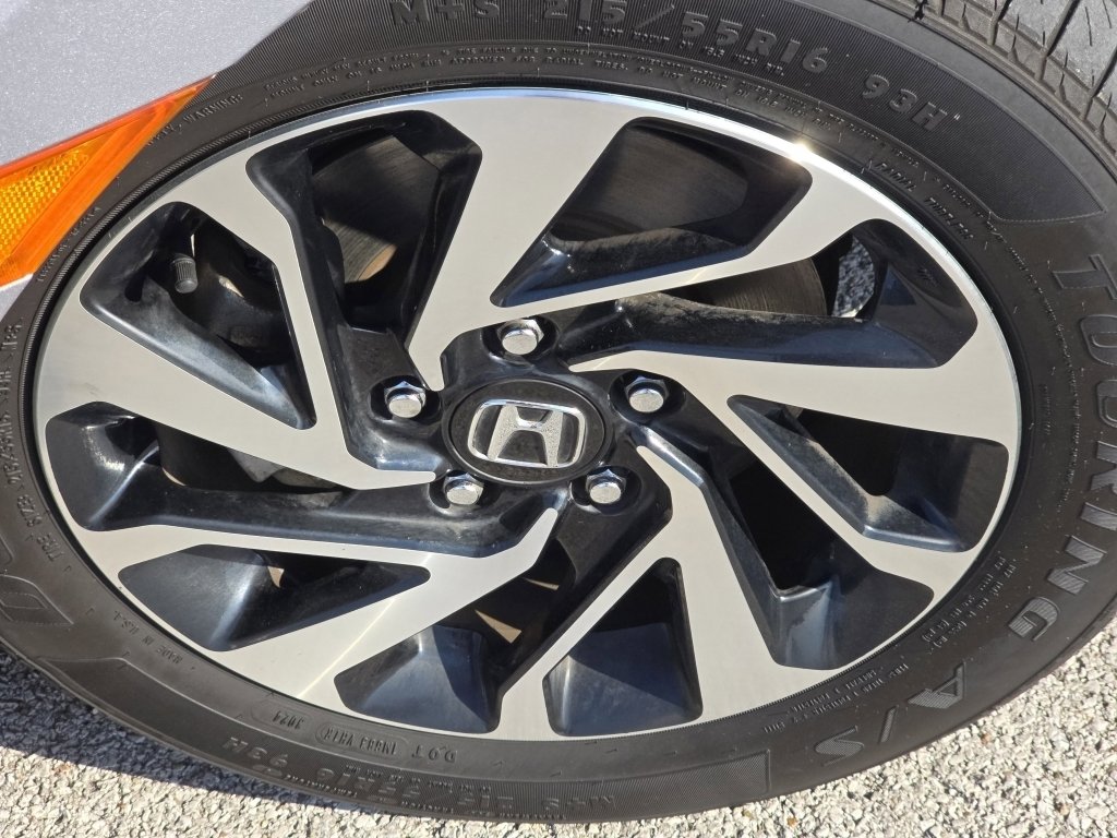 2017 Honda Civic photo 3