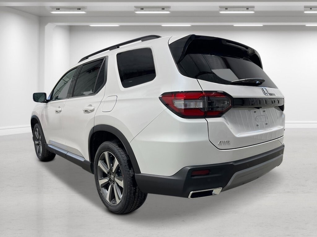New 2025 Honda Pilot Touring SUV