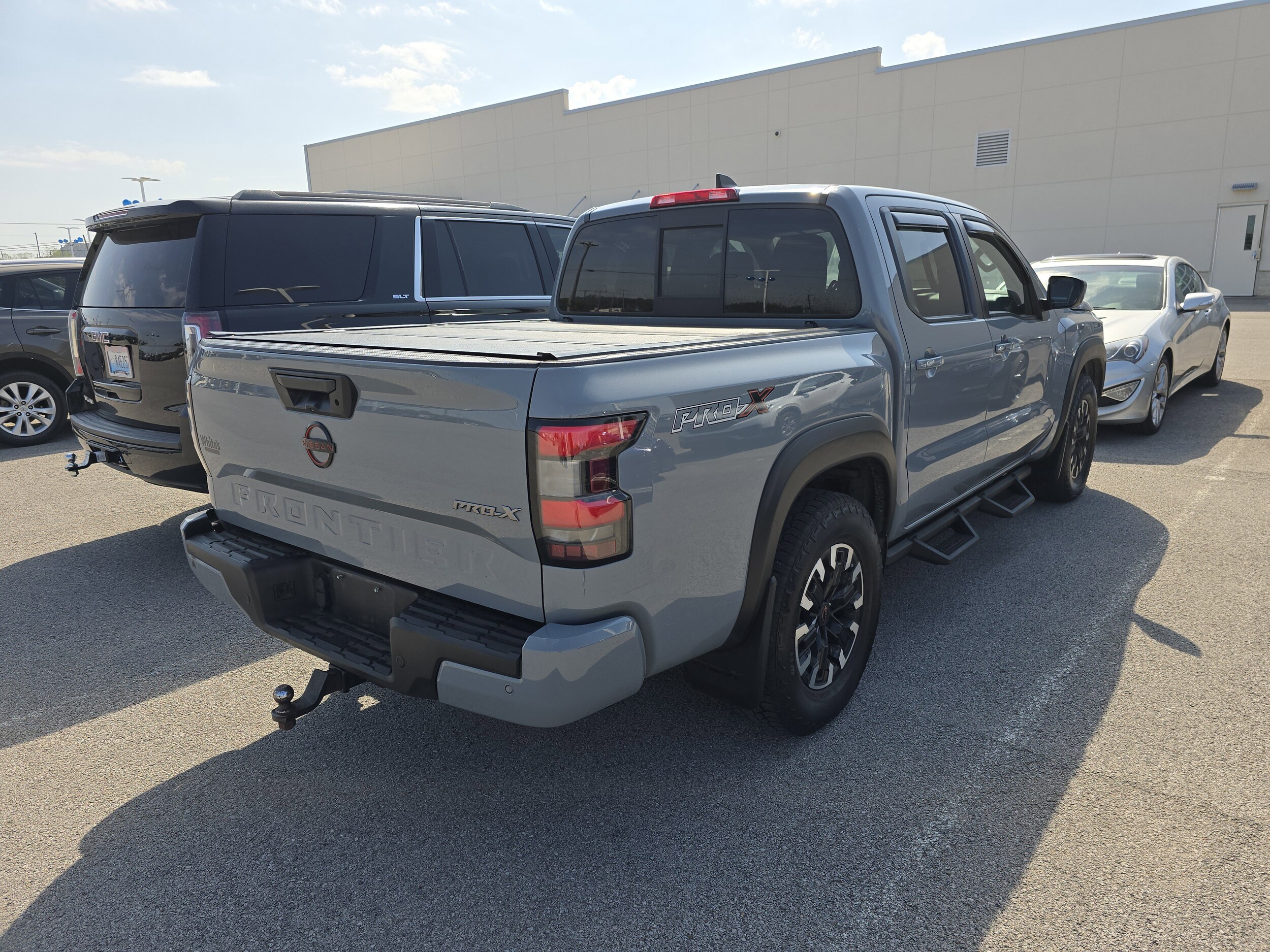 2022 Nissan Frontier PRO-X photo 3