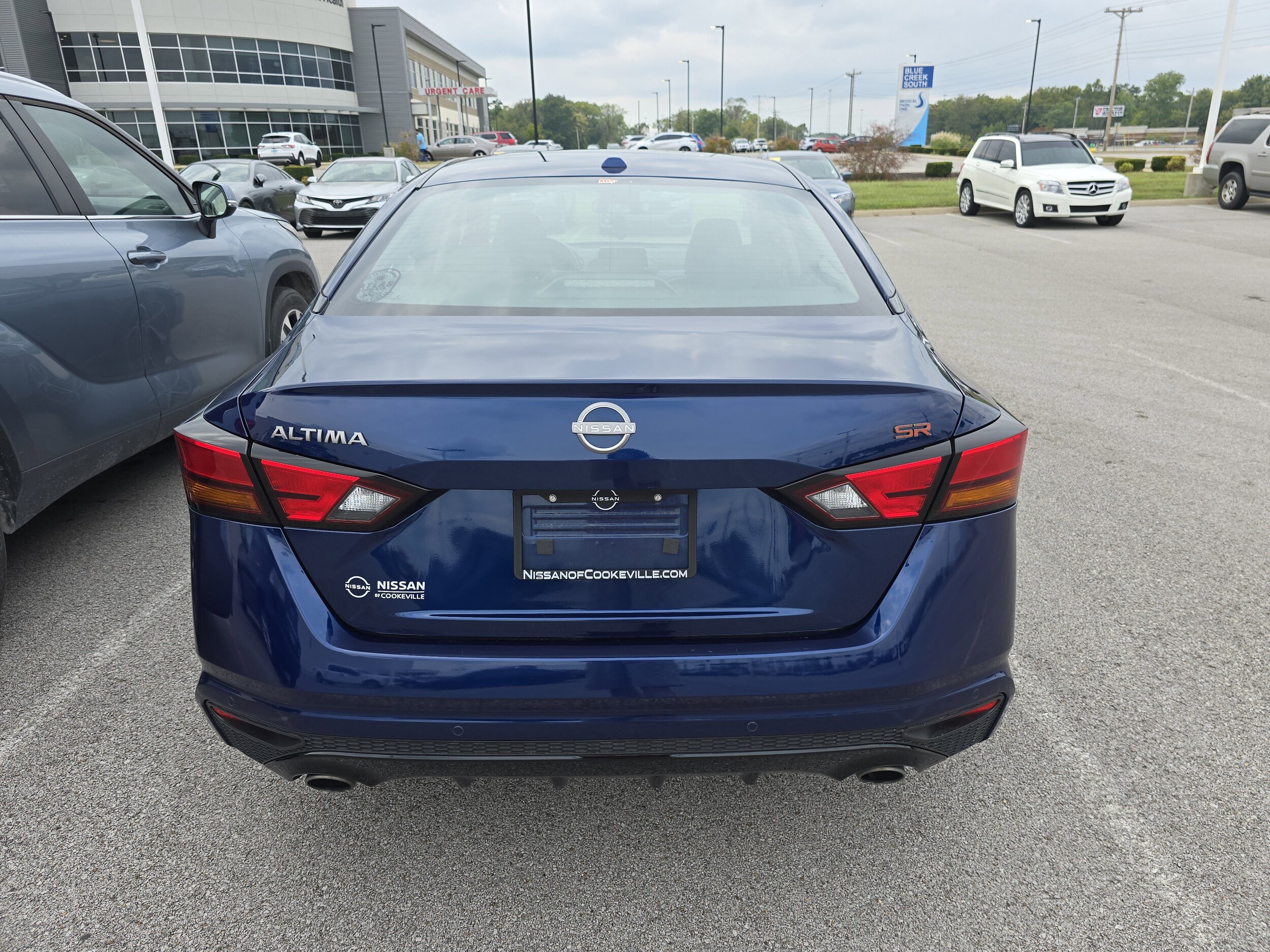2023 Nissan Altima 2.5 SR photo 4