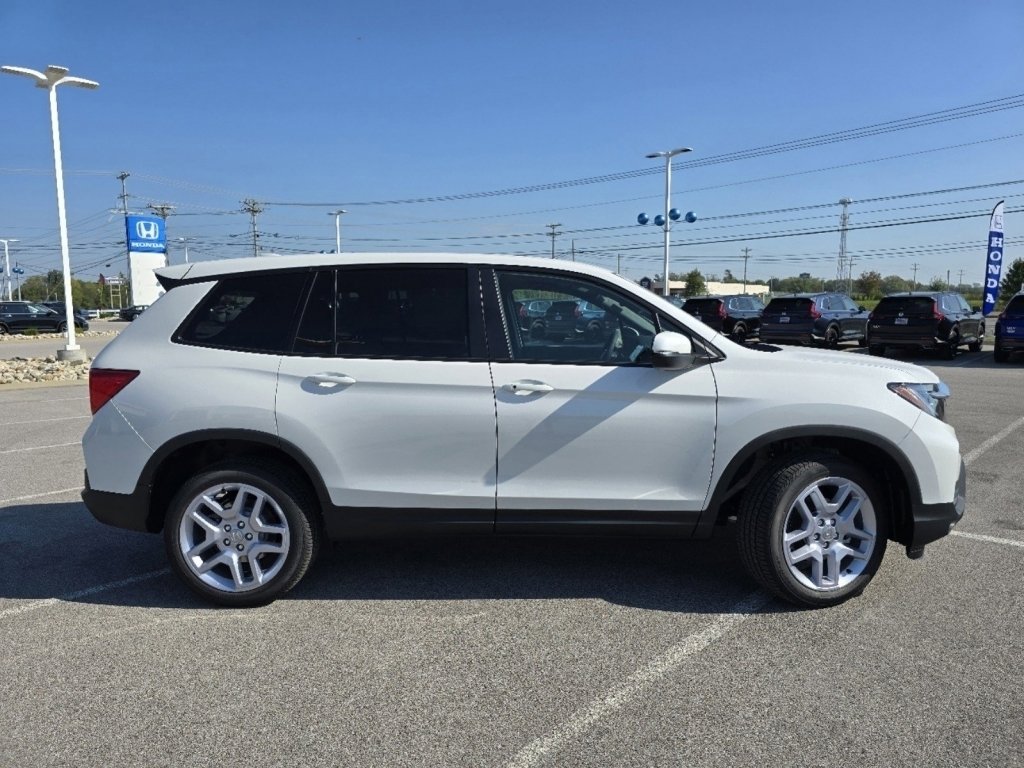 2025 Honda Passport EX-L photo 3