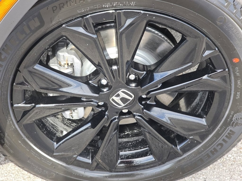 2026 Honda CR-V Hybrid Sport Touring photo 2