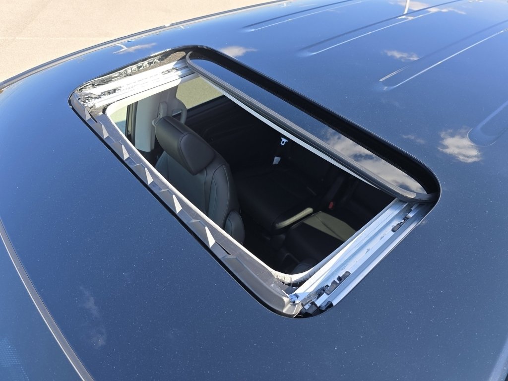 2026 Honda Odyssey EX-L photo 4