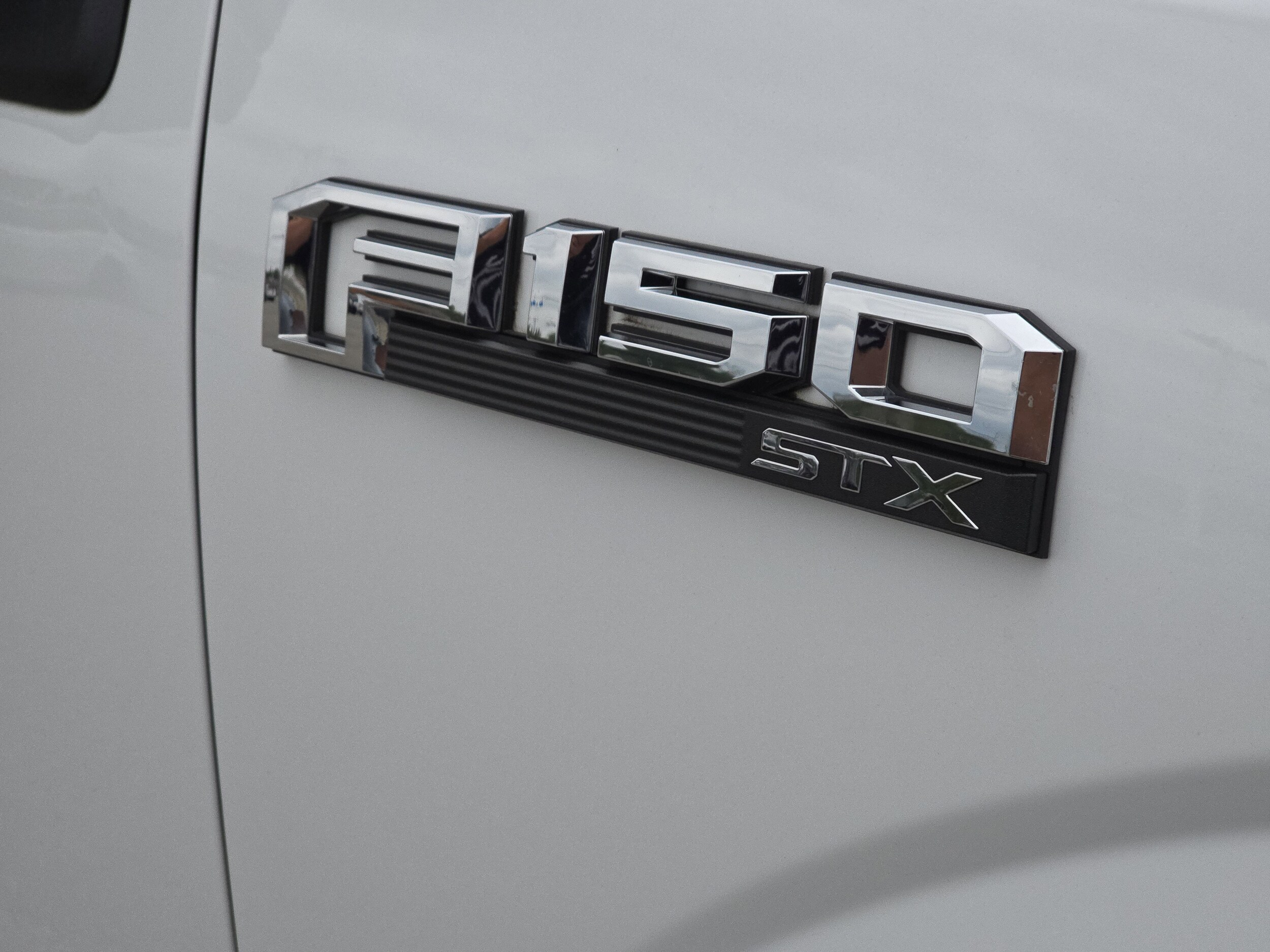 2020 Ford F-150 XL photo 2