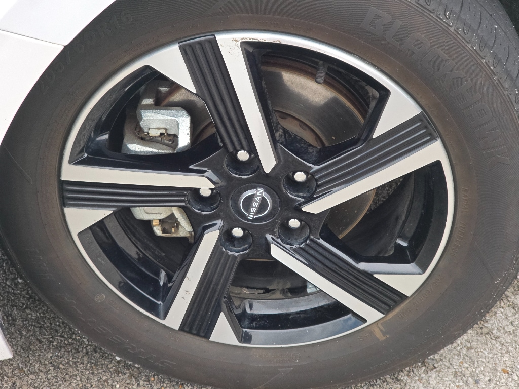 Used 2024 Nissan Sentra SV Sedan
