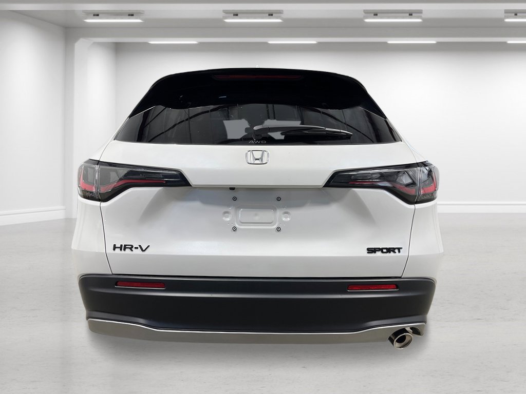 2026 Honda HR-V Sport photo 2