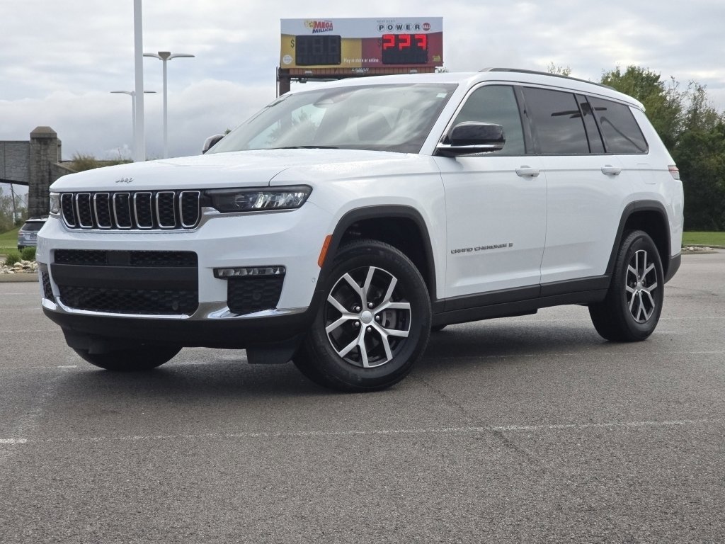 2024 Jeep Grand Cherokee Limited photo 2