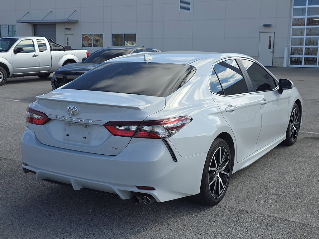 Used 2023 Toyota Camry SE Sedan