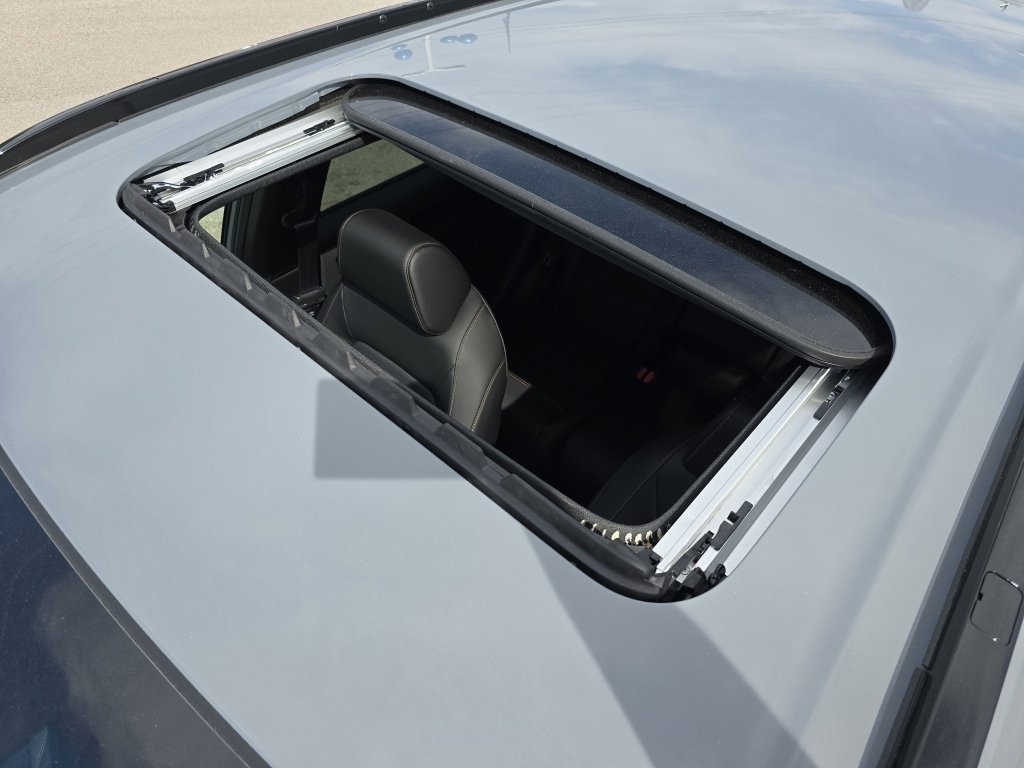 2026 Honda CR-V Hybrid Sport Touring photo 3