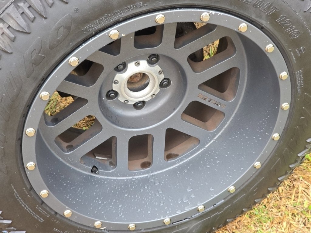 2011 Jeep Wrangler Sahara photo 3