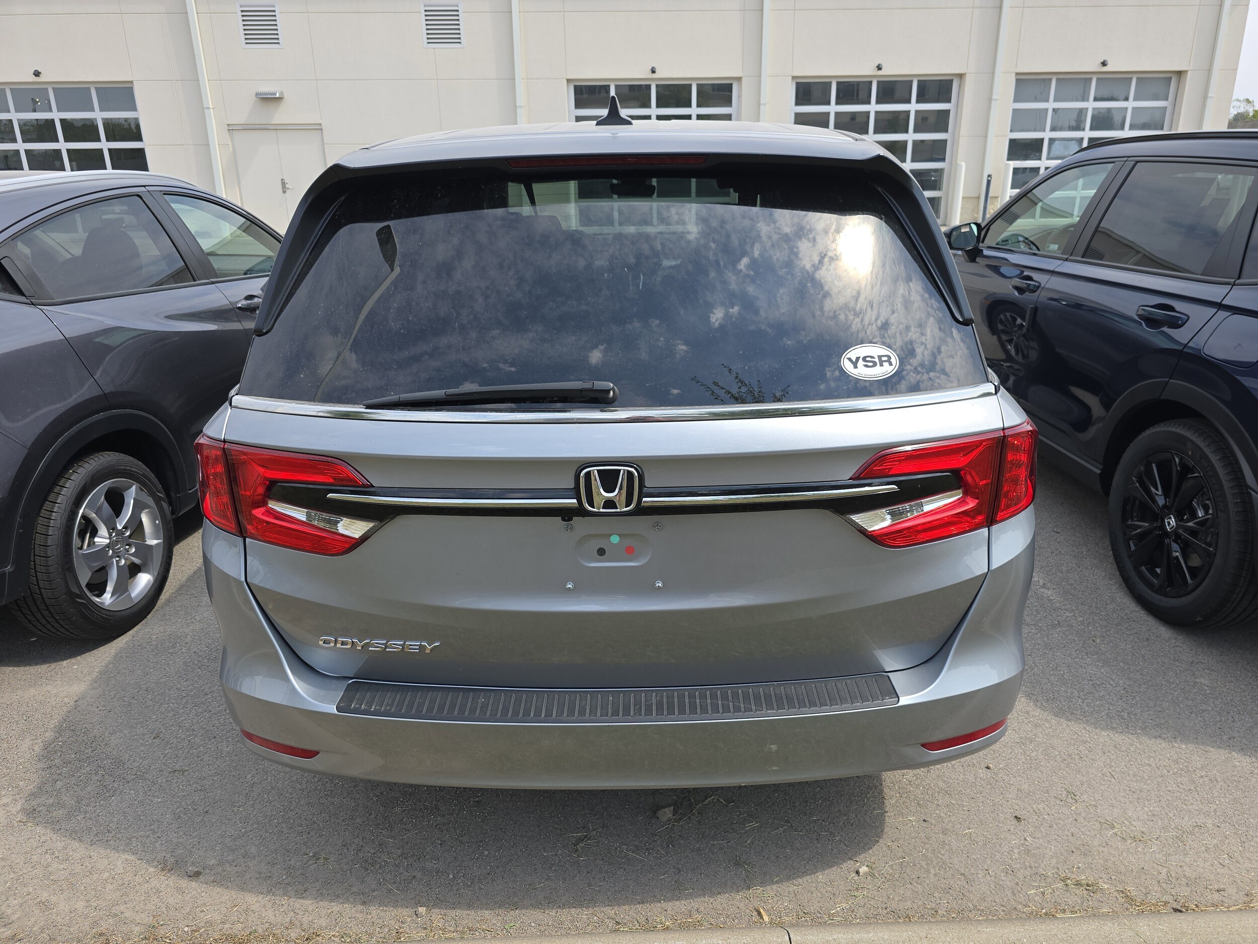 2023 Honda Odyssey EX-L photo 3