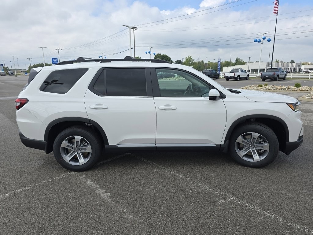2025 Honda Pilot EX-L - Photo 16