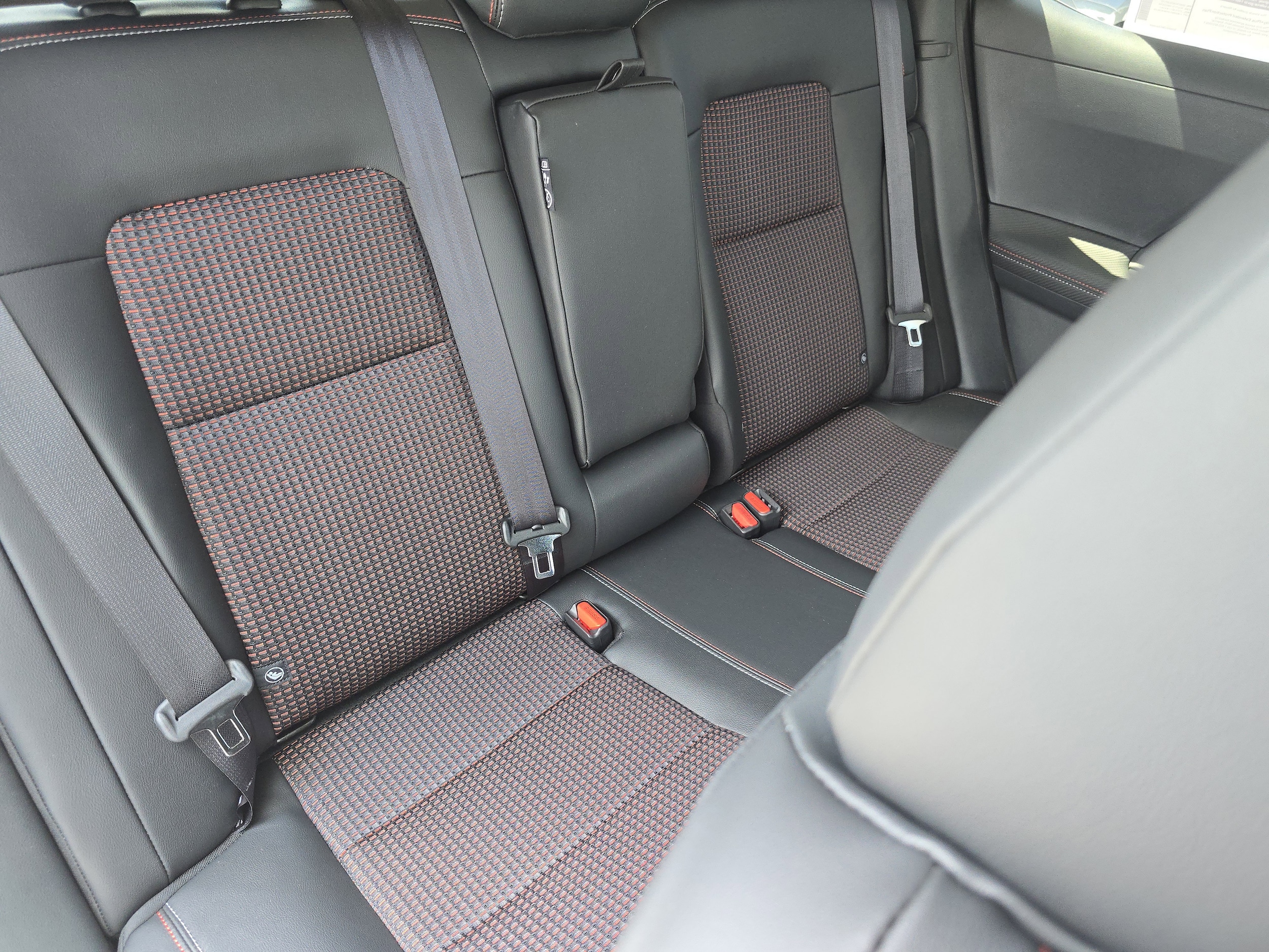 2025 Nissan Kicks SR - Photo 22