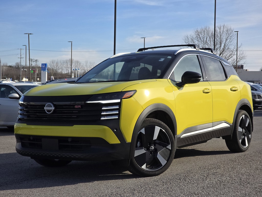 New 2025 Nissan Kicks SR SUV