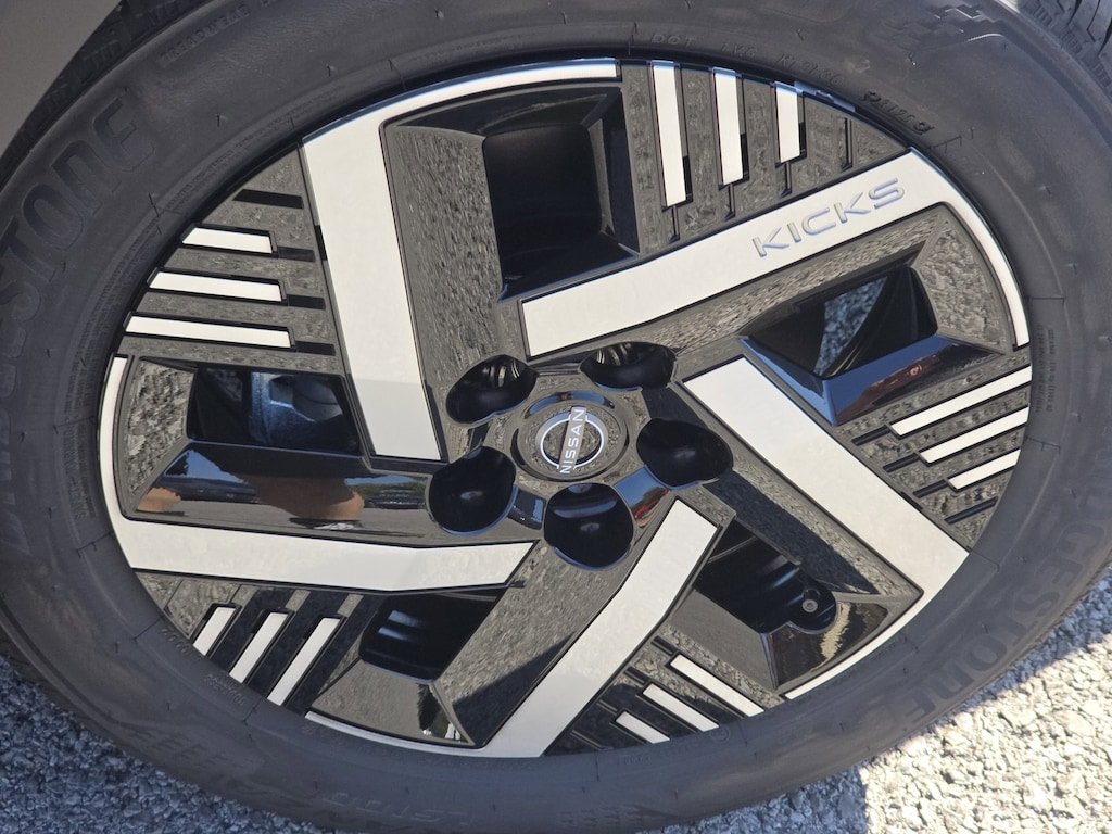 New 2026 Nissan Kicks SV SUV