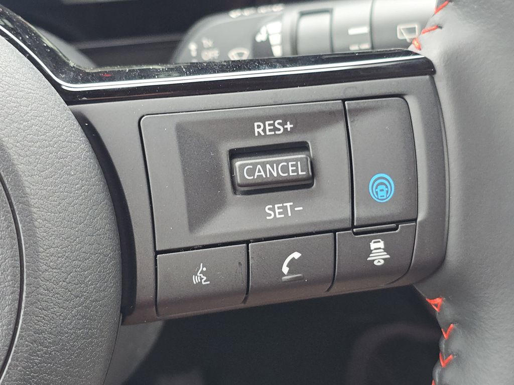 2026 Nissan KICKS SR - Photo 8
