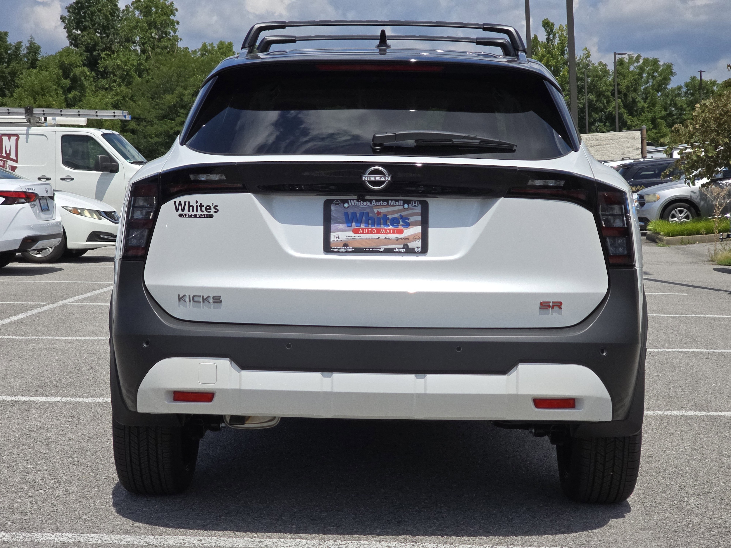 2025 Nissan Kicks SR - Photo 16