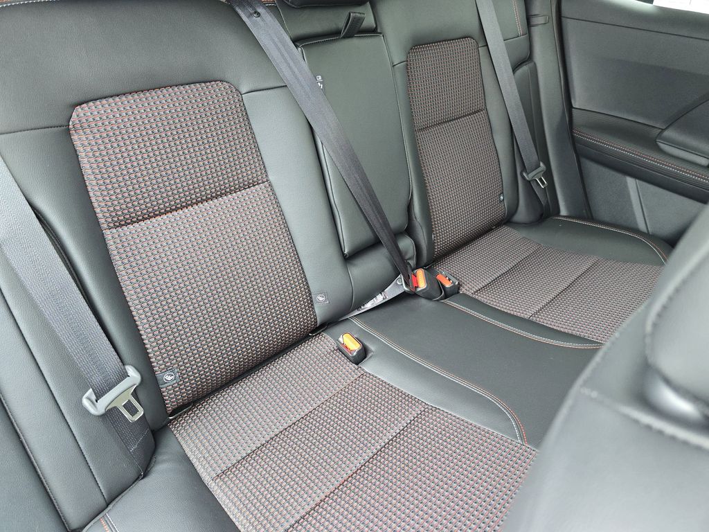 2025 Nissan Kicks SR - Photo 22