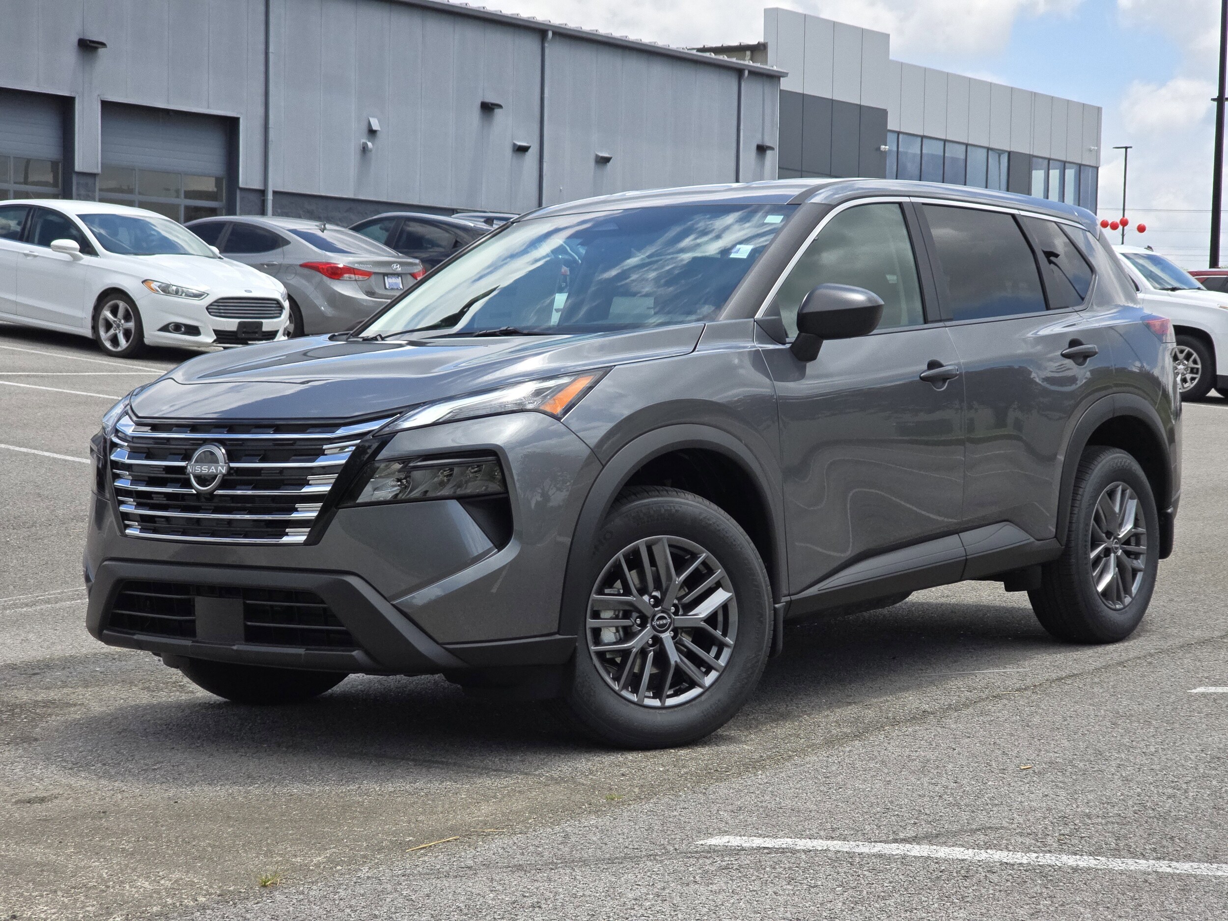 2025 Nissan Rogue S photo 2