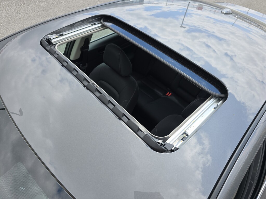 2025 Nissan Altima SV photo 3