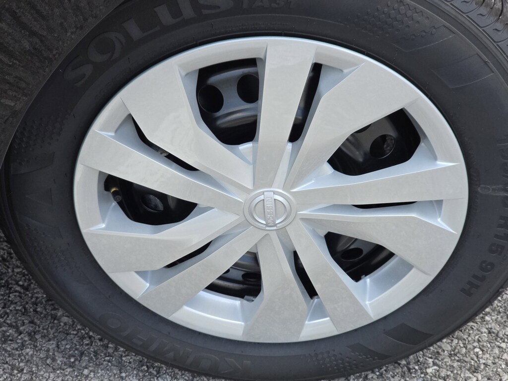 2025 Nissan Versa S photo 2