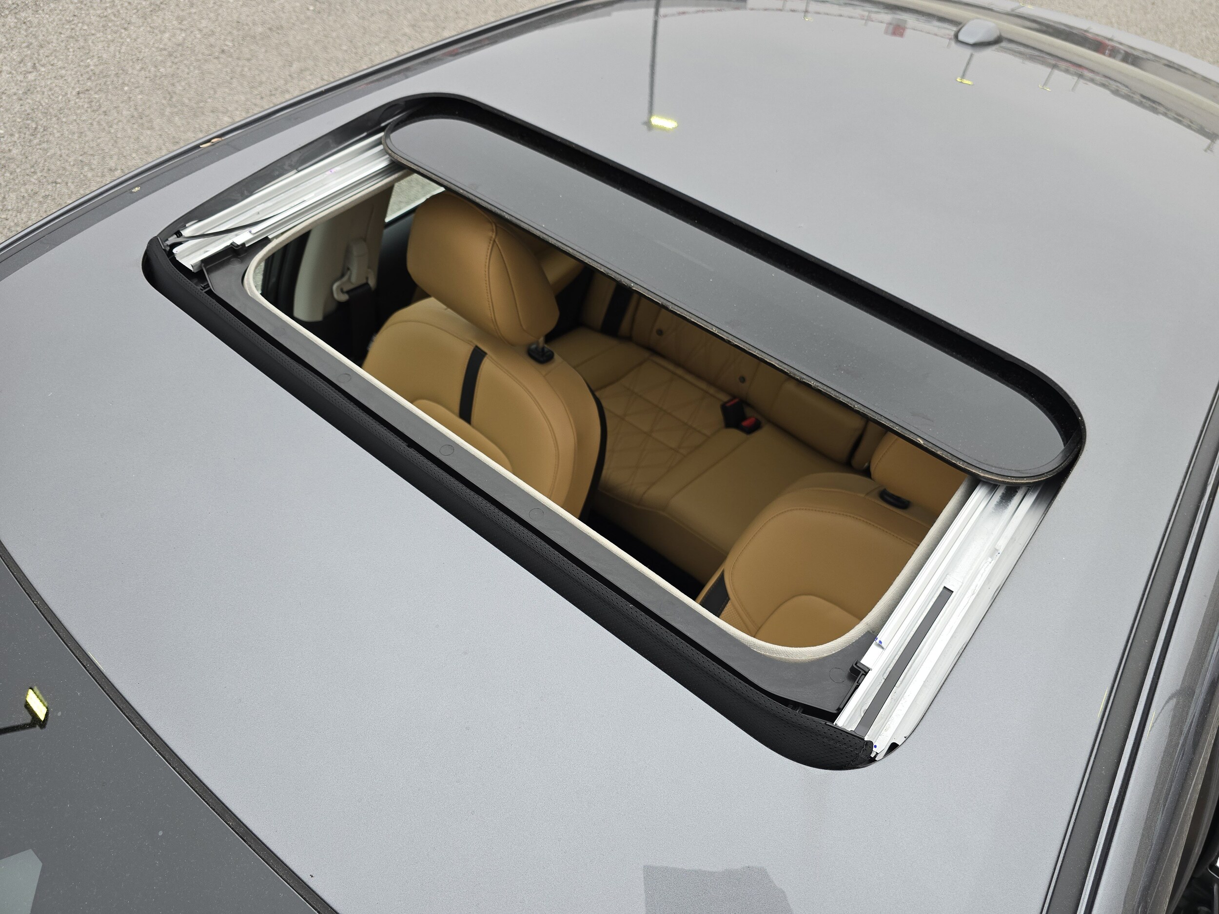 2025 Nissan Sentra SV photo 3