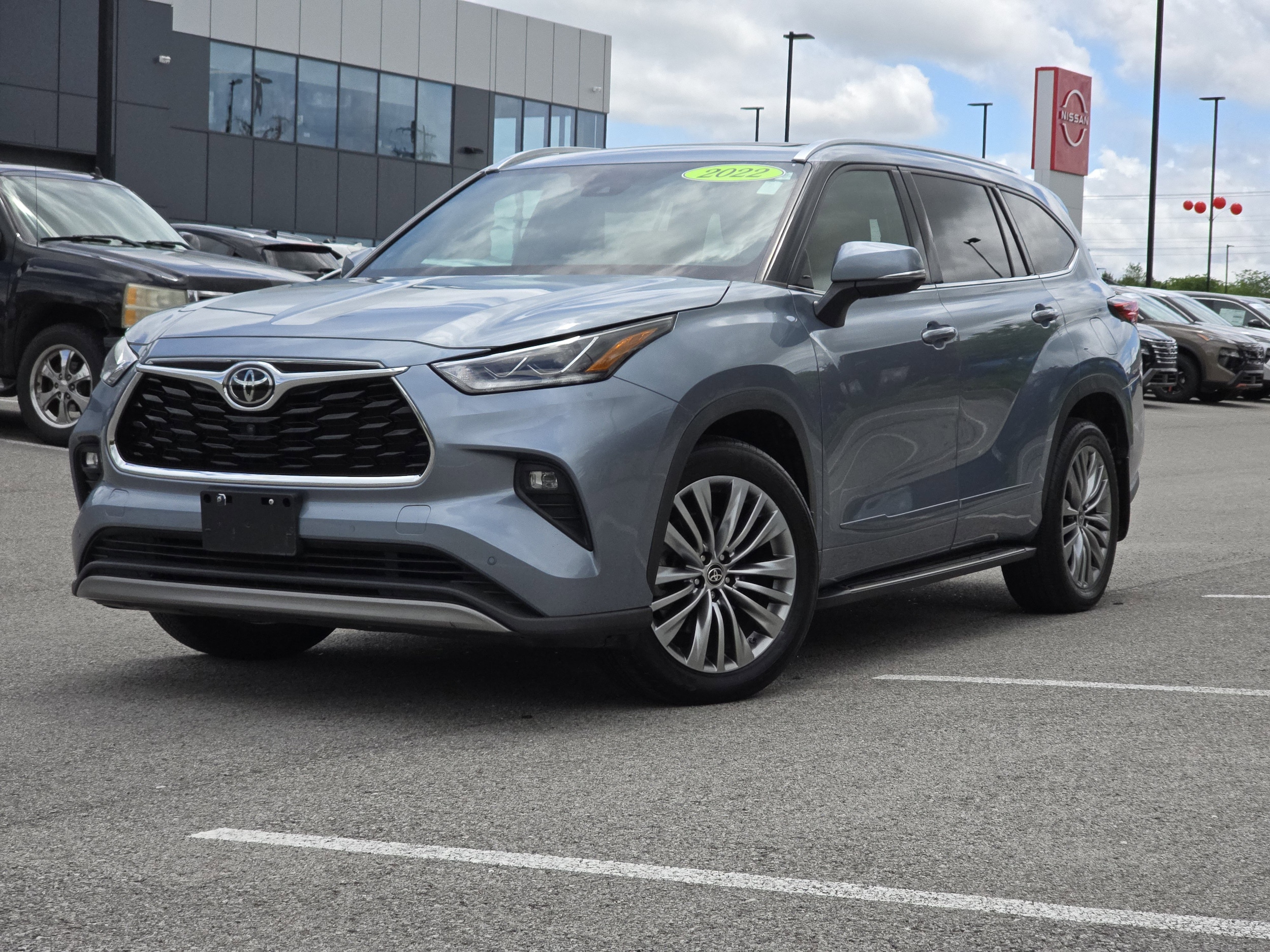 Used 2022 Toyota Highlander Platinum with VIN 5TDFZRAH0NS093955 for sale in Hopkinsville, KY