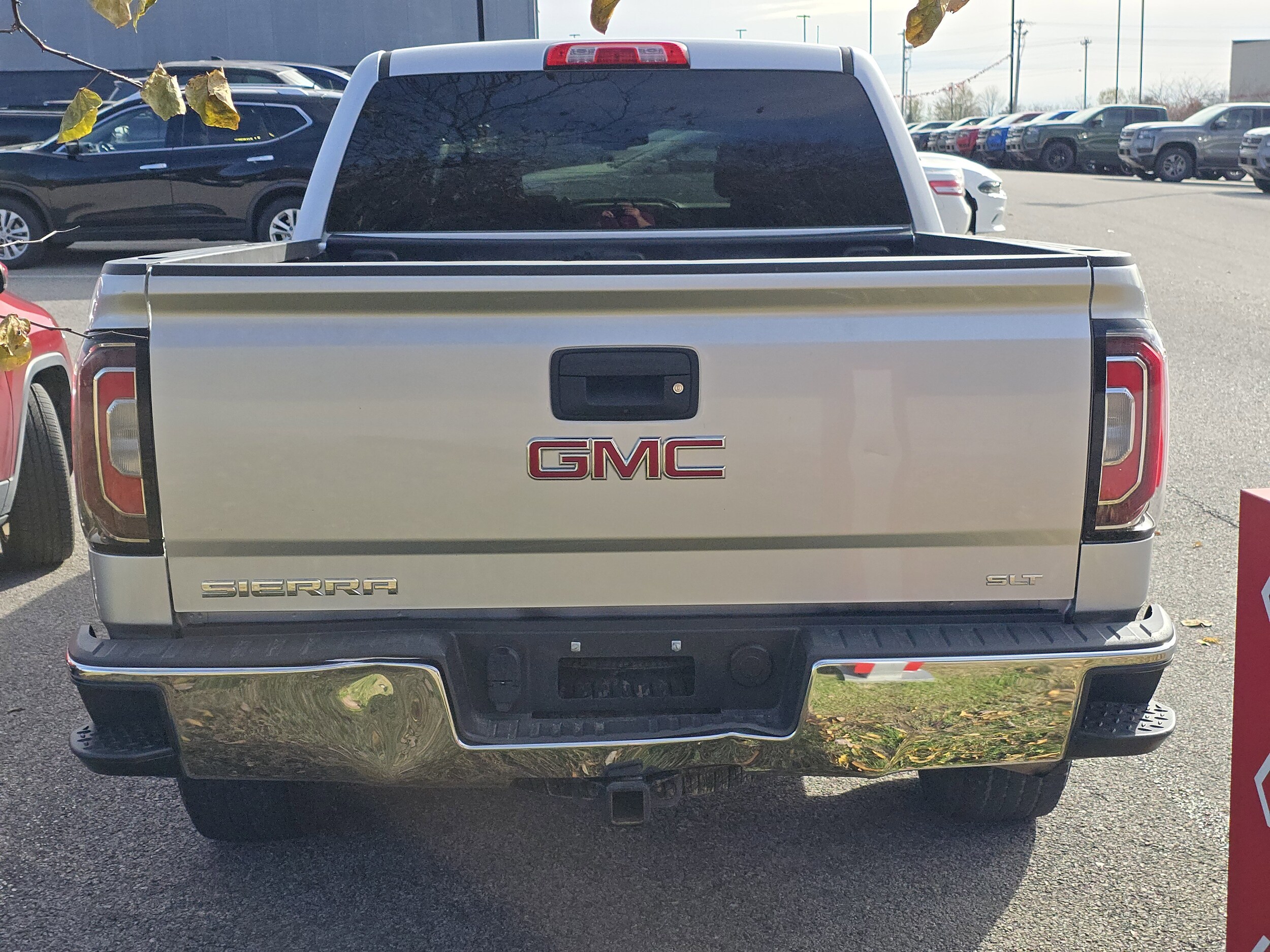 2018 Gmc Sierra 1500 SLT photo 3