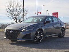 2025 Nissan Altima SR Sedan