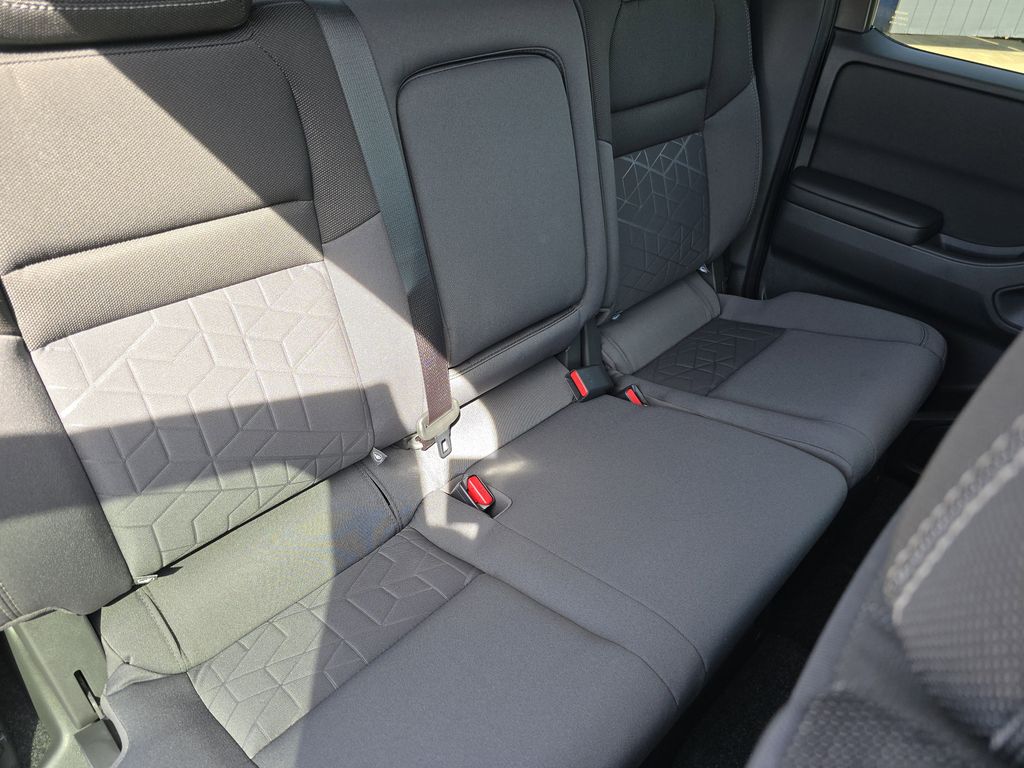 2026 Nissan Frontier SV - Photo 22
