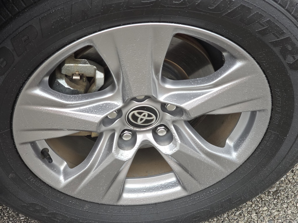 Used 2024 Toyota RAV4 XLE Sport Utility