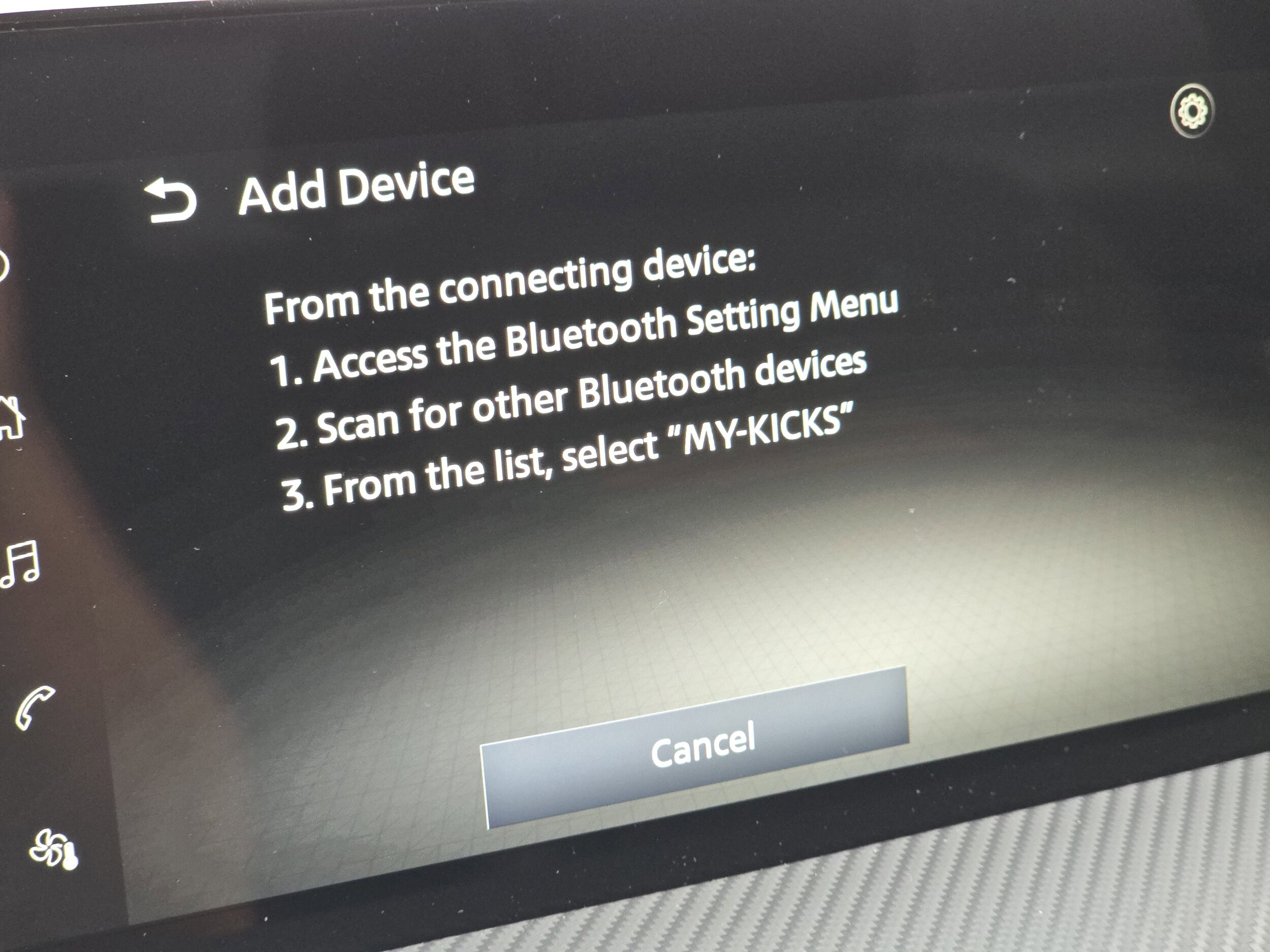 2025 Nissan Kicks SR photo 4