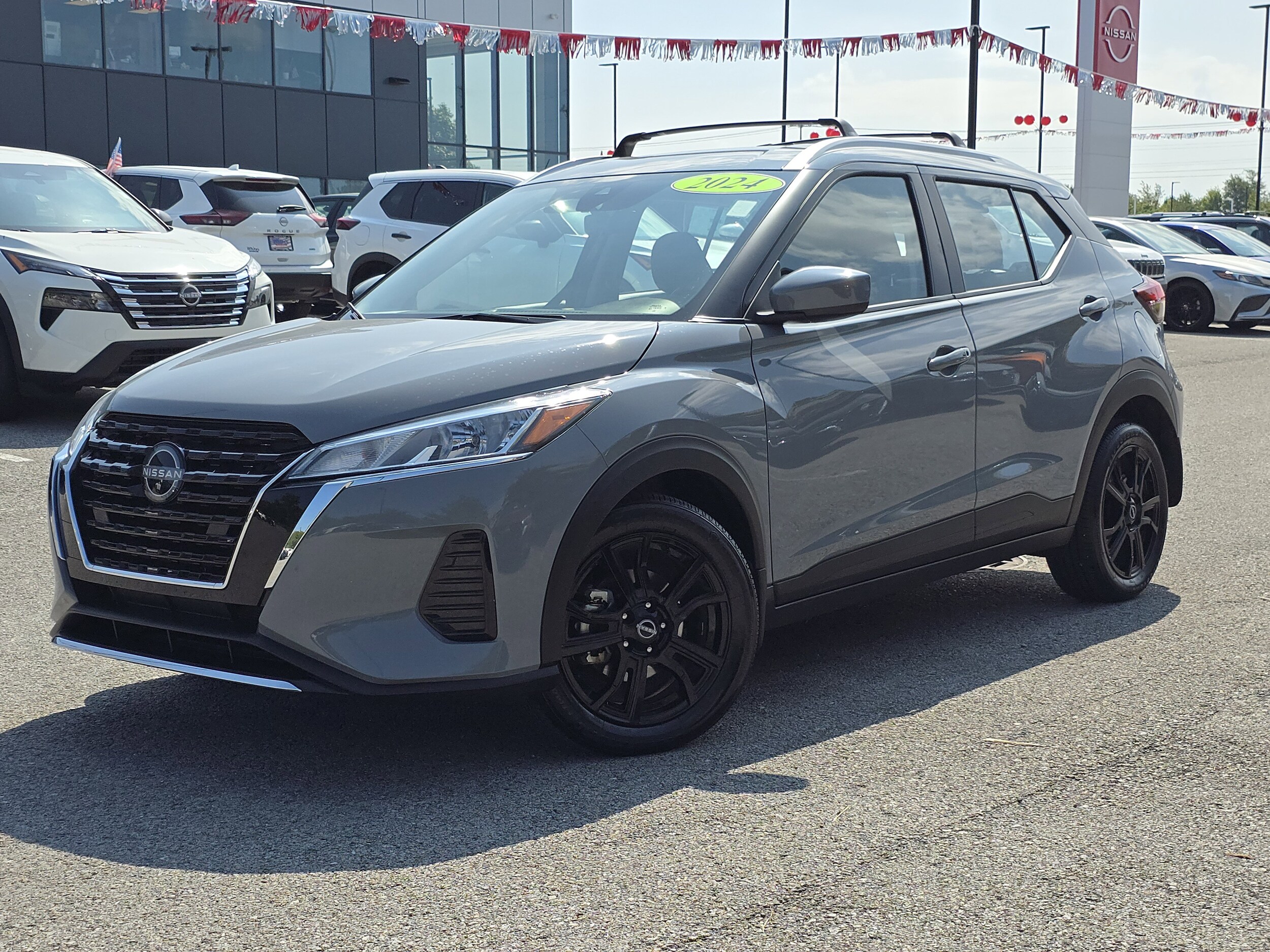 2024 Nissan Kicks SV photo 2